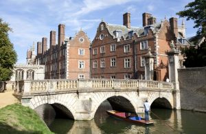 The Bridge of Sighs in Cambridge 1 sm.jpg